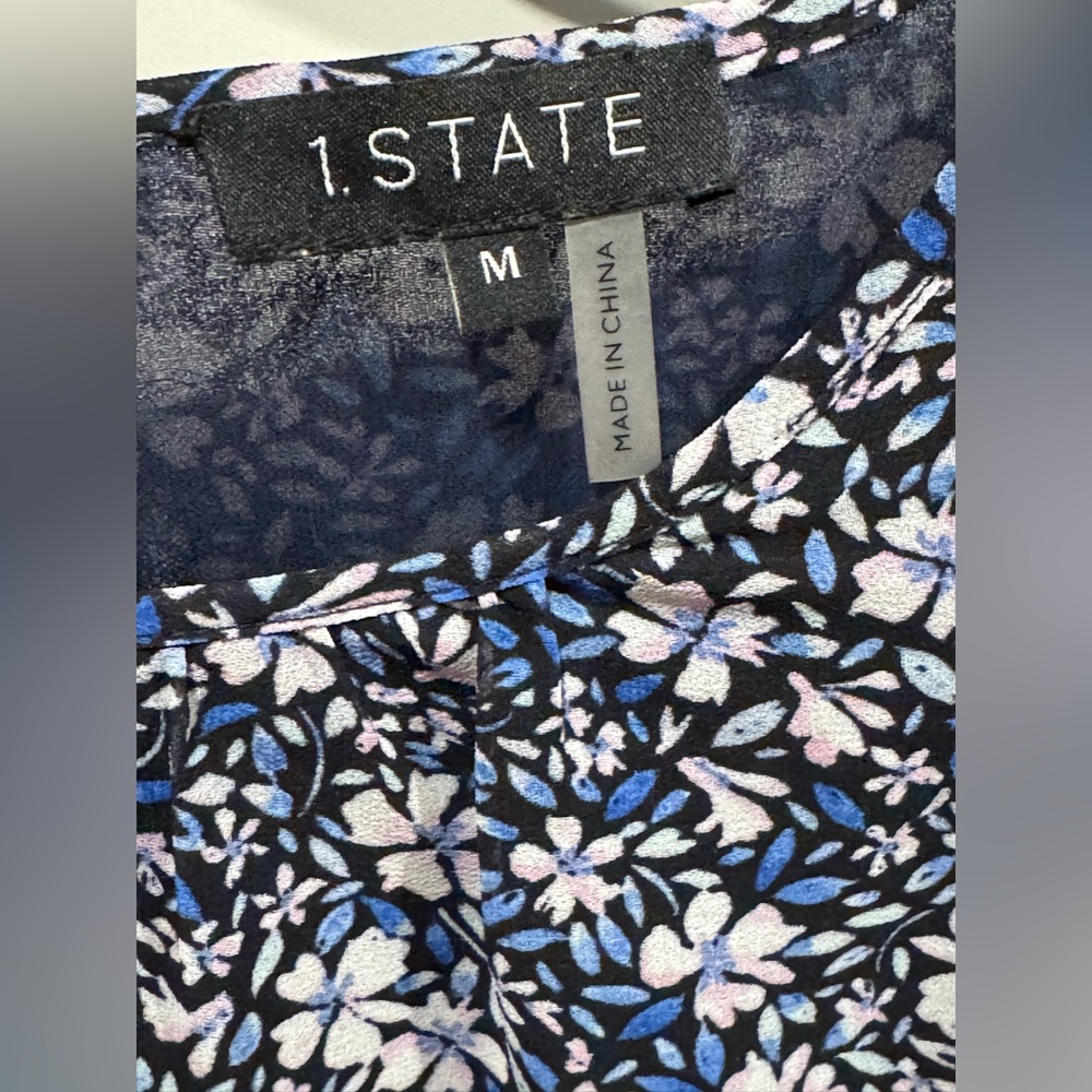 1.STATE Puff Sleeve Blue Floral Print Crew Neck Blouse Medium - Picture 4 of 6